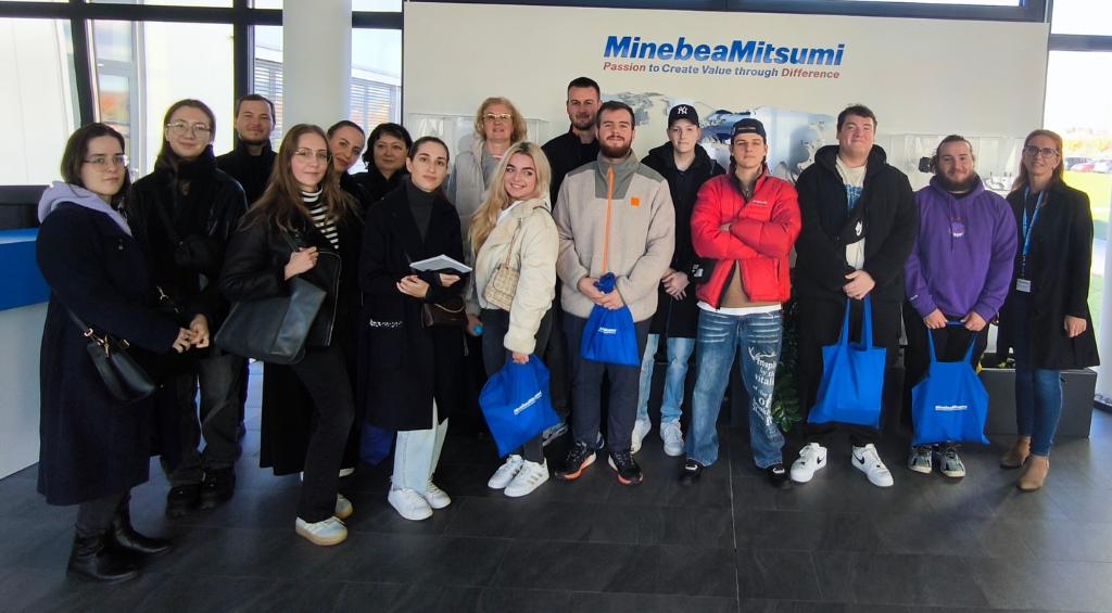 Ústav logistiky a dopravy - exkurzia v MinebeaMitsumi