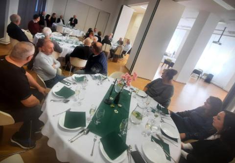 Friendly gathering with FBERG retirees