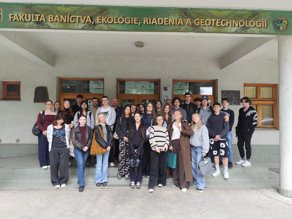 Ústav riadenia a informatizácie výrobných procesov - MiniErasmus
